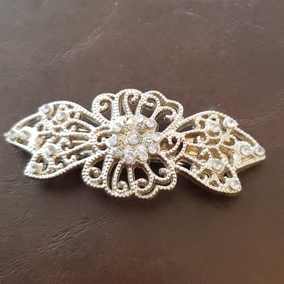 Other - Antique hair accessory and clip on rose